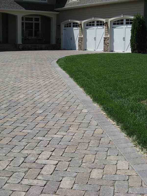 Designing-Nature-Hardscapes-and-Pavers-Gallery (45)